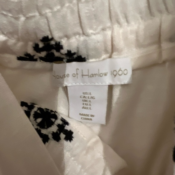 House of Harlow 1960 Cream and Black Patterned Pants - Picture 7 of 12